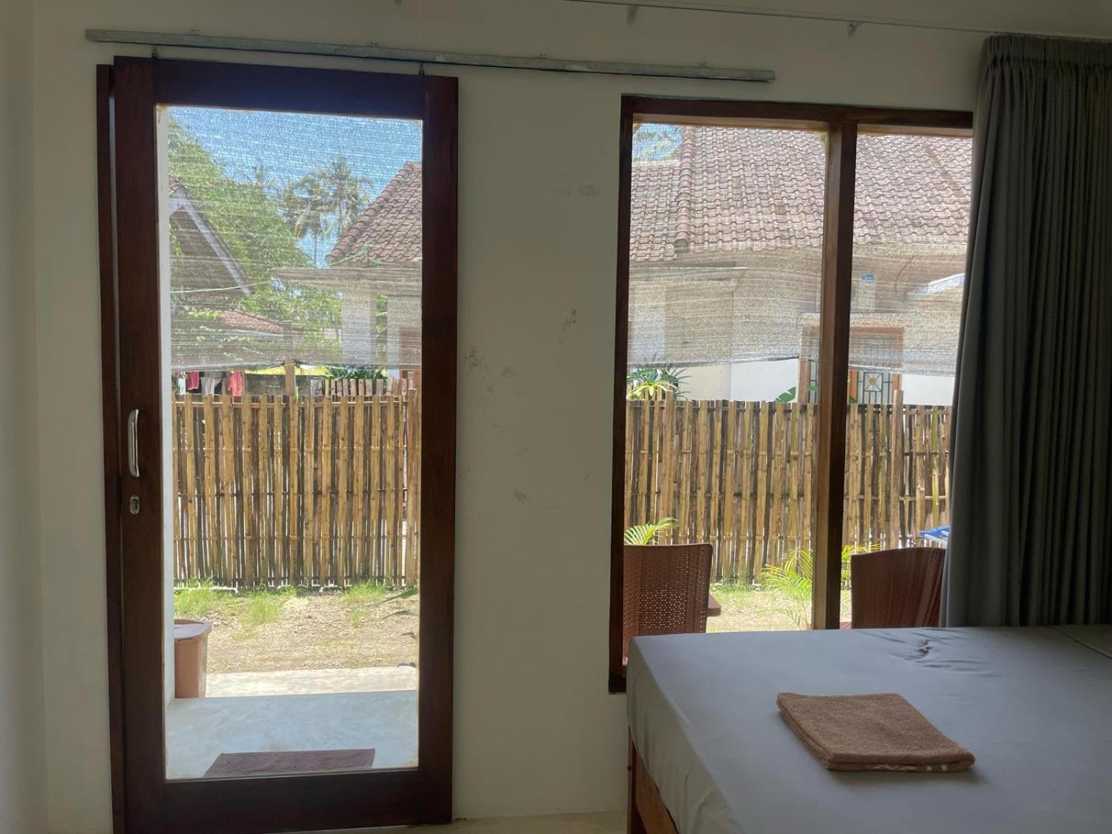 The Corner Homestay Kuta  Bagian luar foto